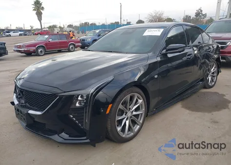 2025 Cadillac Ct5 Sport Rwd z USA, uszkodzony, nr VIN 1G6DP5RKXS0109327